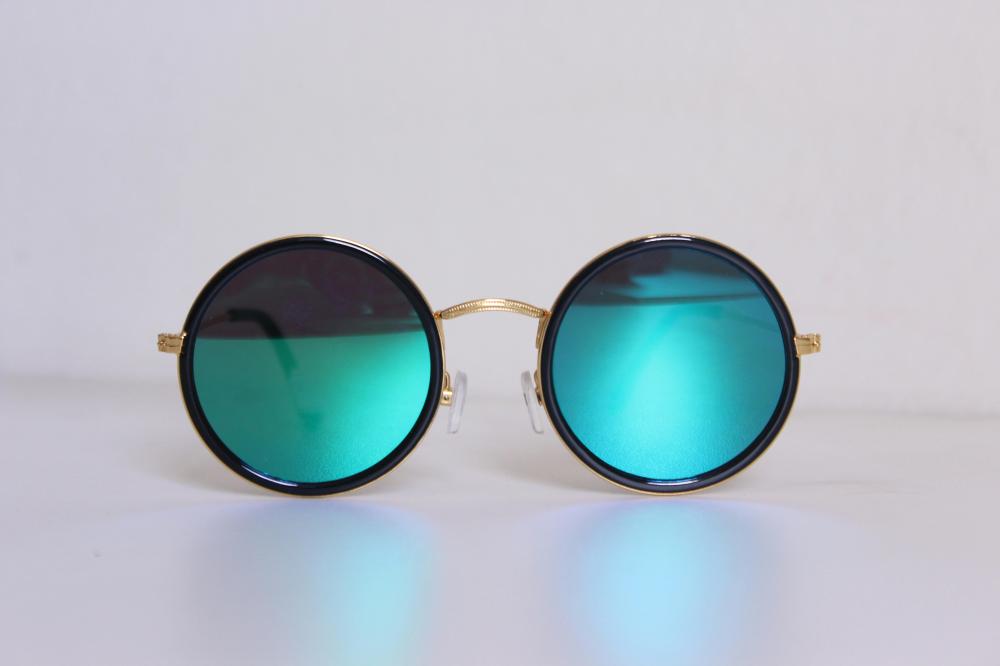Lunettes reflets bleus
